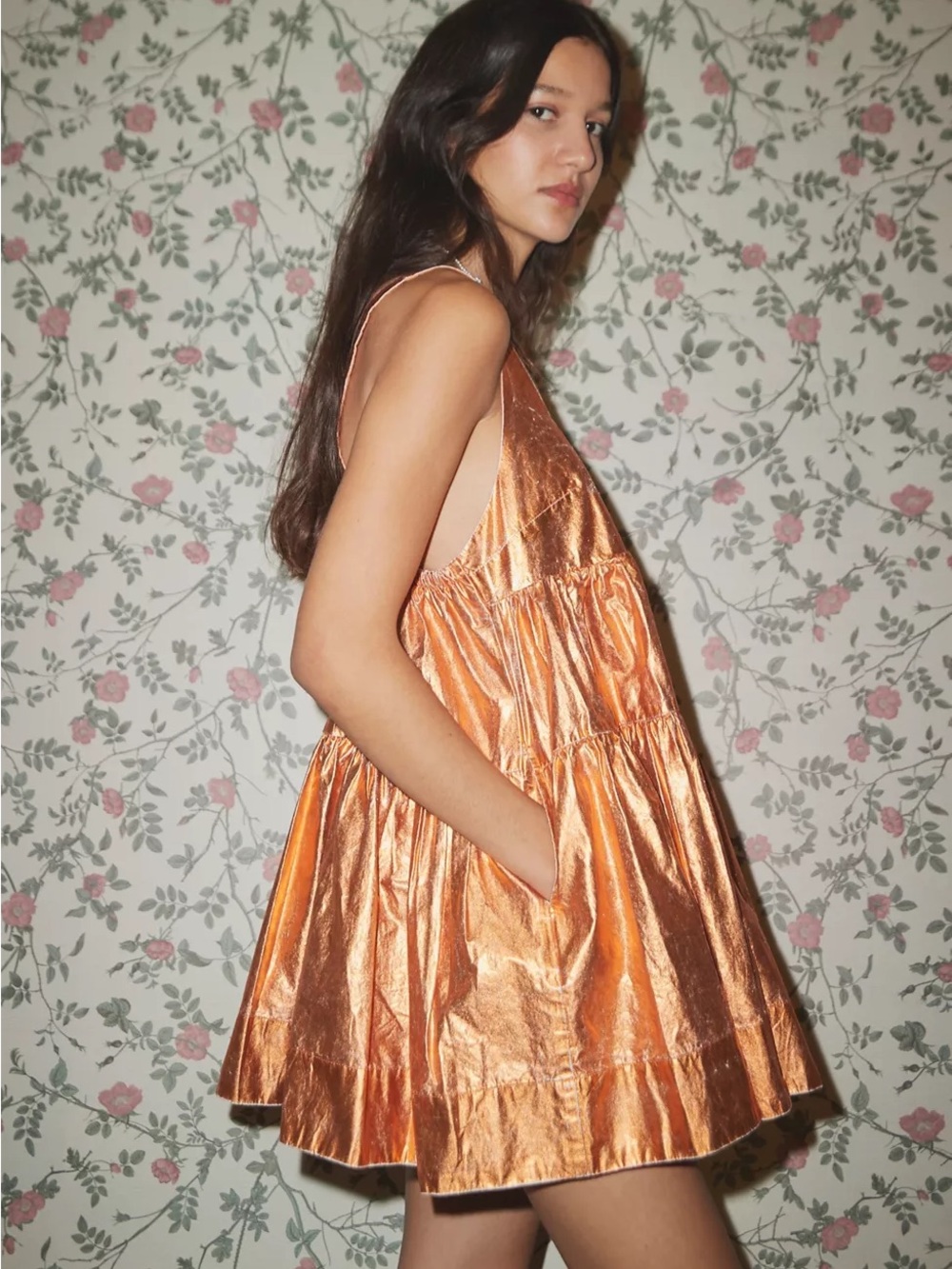 ๐งก NWT Urban Outfitters Kimchi Blue Avana Metallic Babydoll Mini Dress Orange XS - Picture 14 of 14